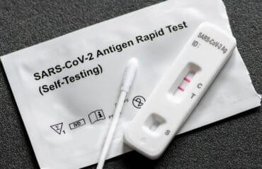 perbedaan rapid test antigen dan antibodi