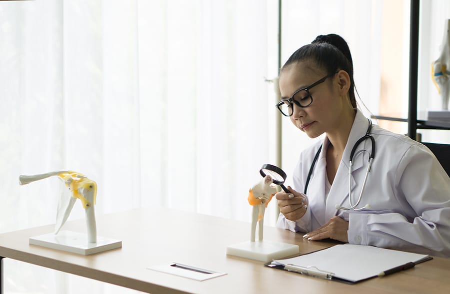 Bagaimana cara mengatasi penyakit kifosis