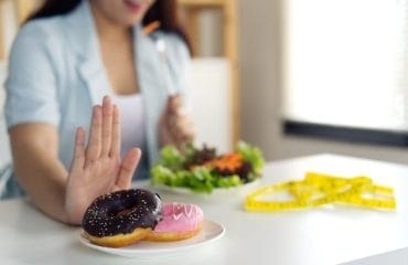 Makanan yang Harus Dihindari saat Batuk, Apa Saja?