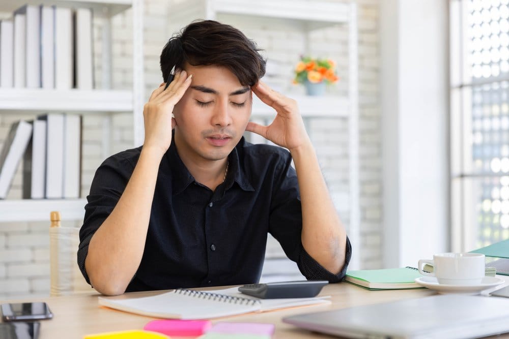 Mengenal 10 Penyebab Sakit Kepala Bagian Belakang dan Cara Mengatasinya