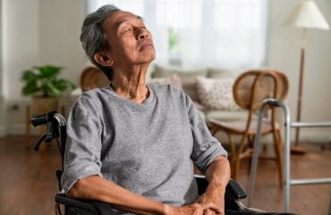 lansia terkena penyakit Alzheimer