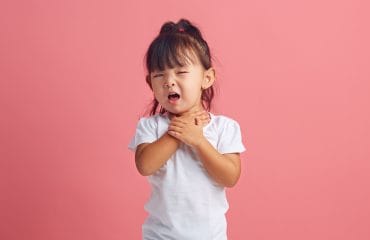 cara mengatasi radang tenggorokan pada anak