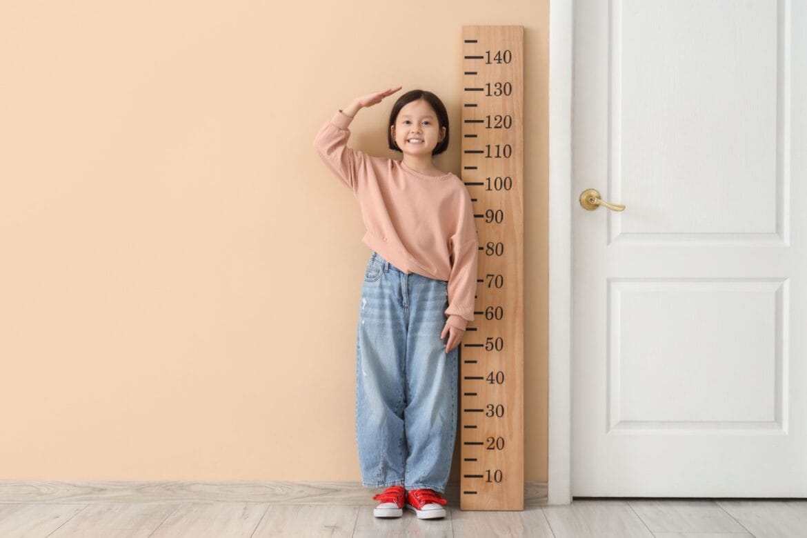 Tinggi badan anak menurut usia