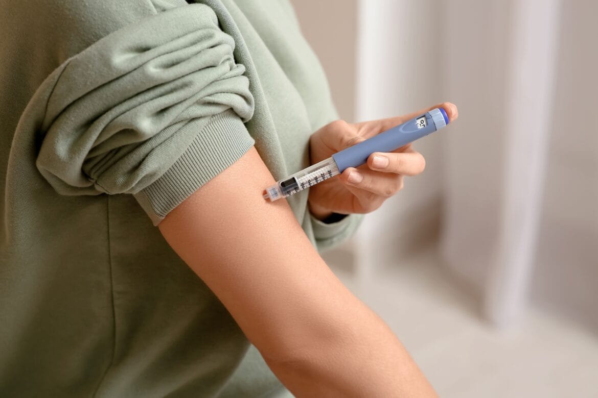 suntik insulin adalah